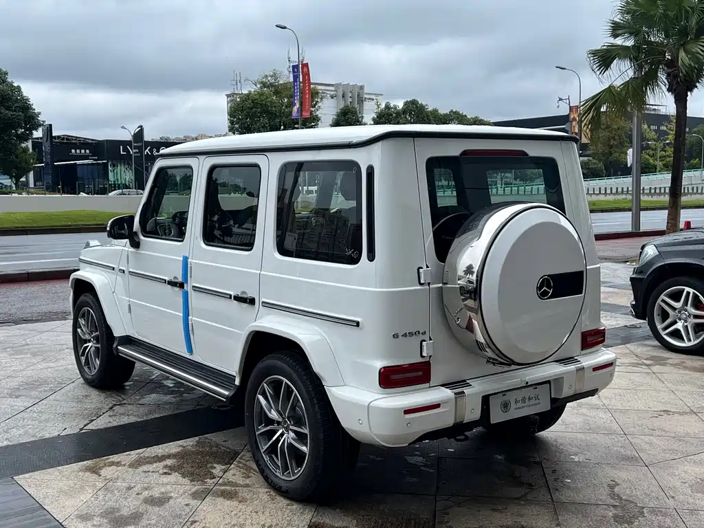 Mercedes-Benz Mercedes-Benz G-Class 2025 G 450 d 2026 - thumbnail 19