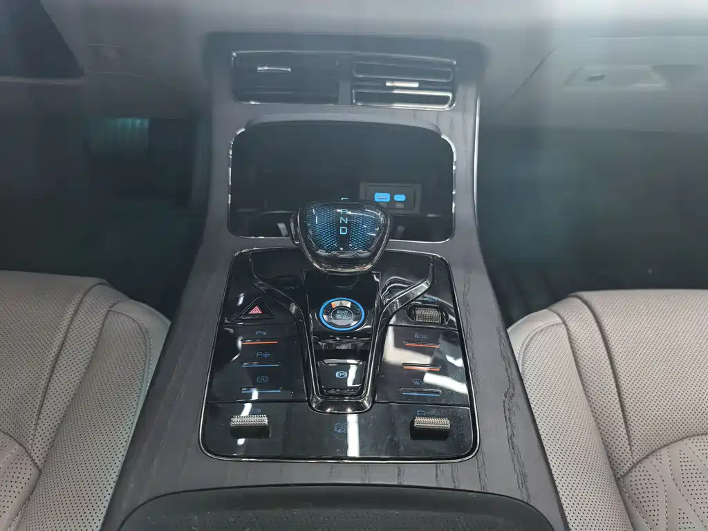 BYD Han 2025 EV Intelligent Driving Edition 701km LiDAR Flagship 2025 - thumbnail 9