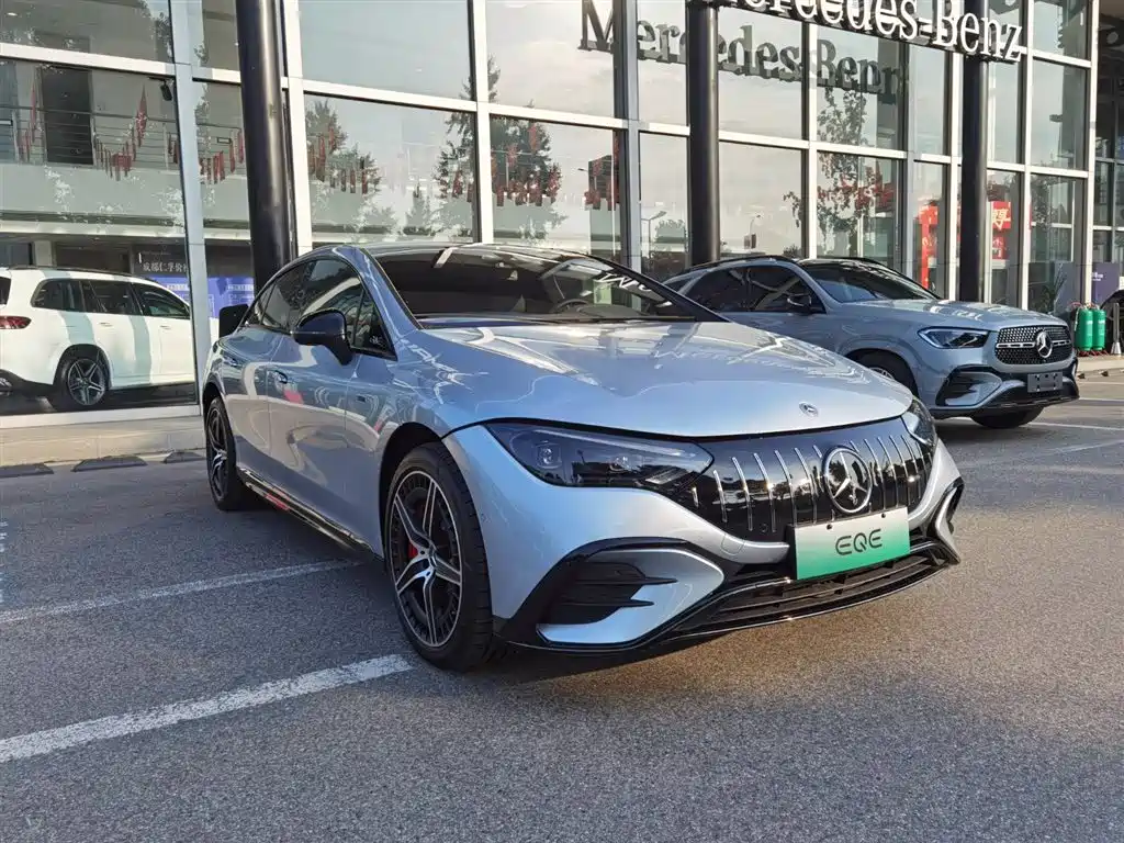 Mercedes-Benz Mercedes-Benz EQE AMG 53 4MATIC+ 2026 - thumbnail 3