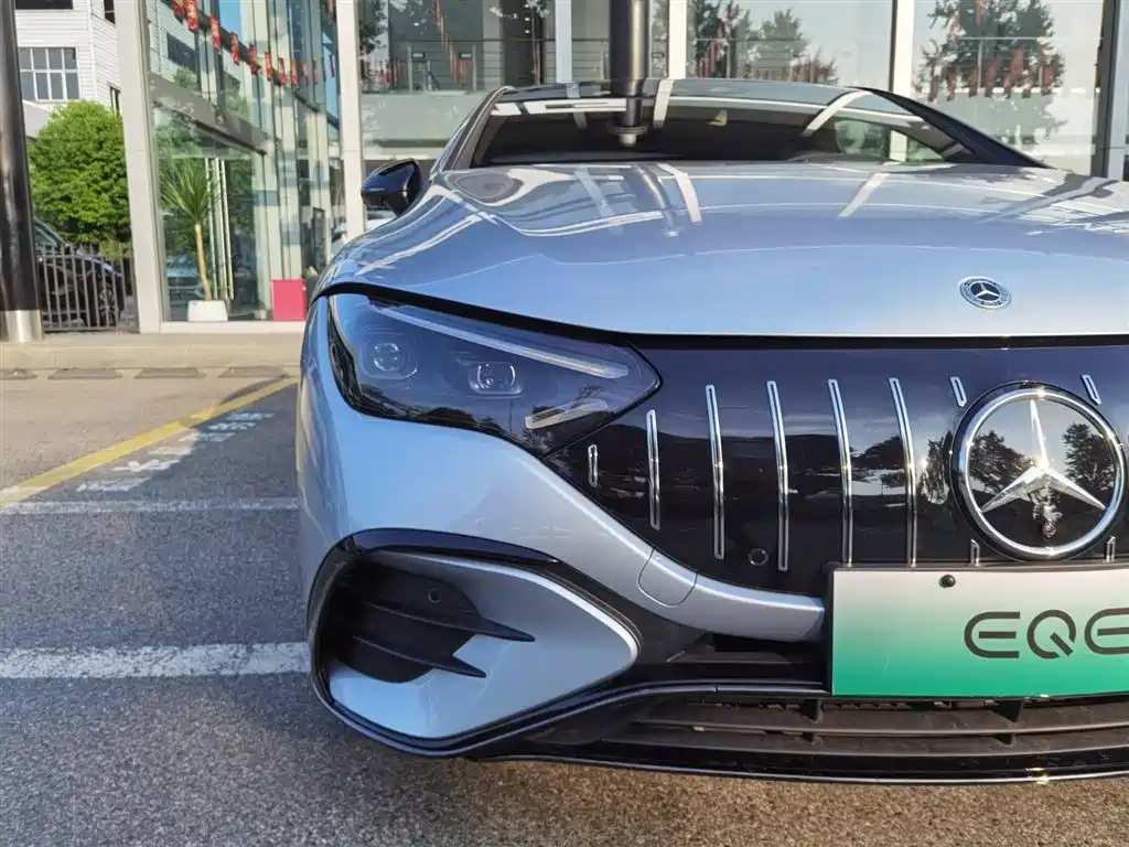 Mercedes-Benz Mercedes-Benz EQE AMG 53 4MATIC+ 2026 - thumbnail 9