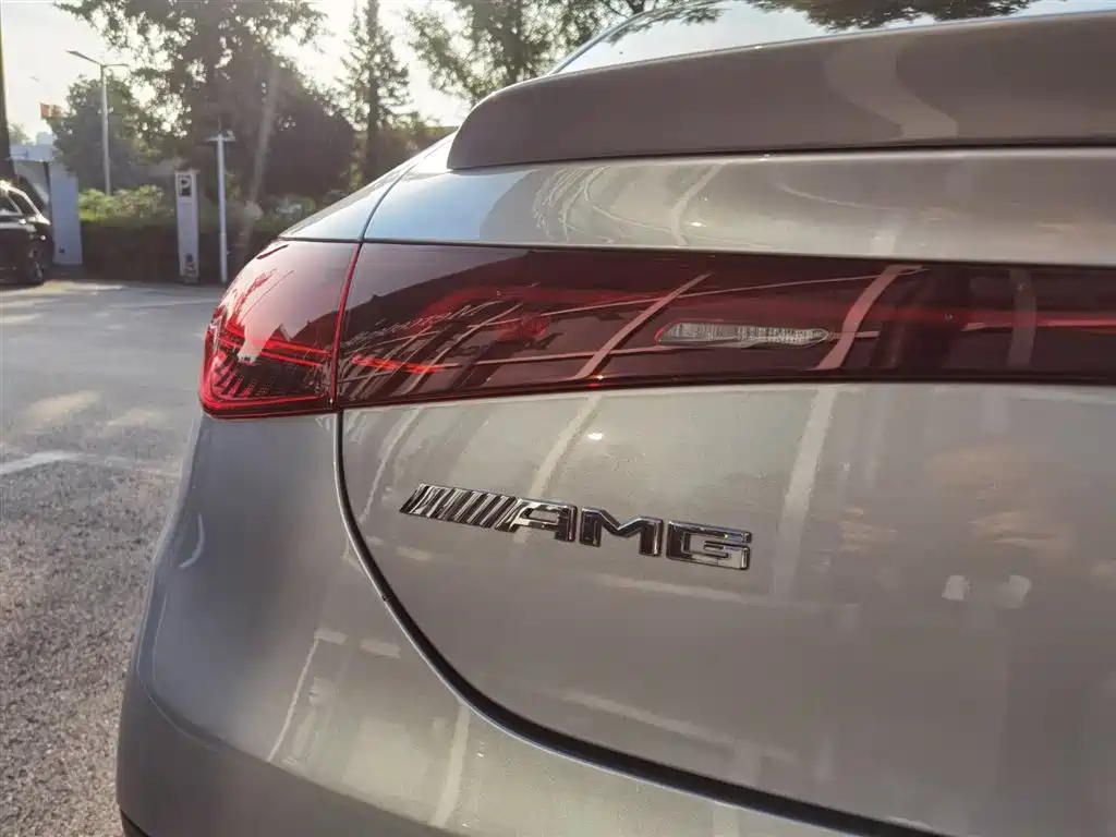 Mercedes-Benz Mercedes-Benz EQE AMG 53 4MATIC+ 2026 - thumbnail 12