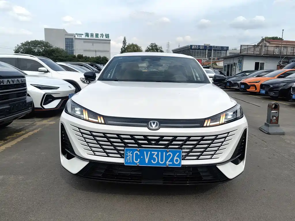 Changan Changan Eado 2026 4th Generation 1.5T 500Bar Smart Enjoyment Edition 2025 - thumbnail 2