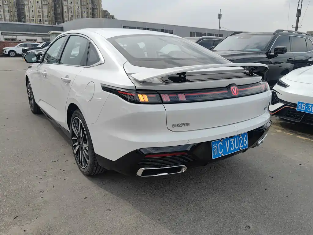 Changan Changan Eado 2026 4th Generation 1.5T 500Bar Smart Enjoyment Edition 2025 - thumbnail 4