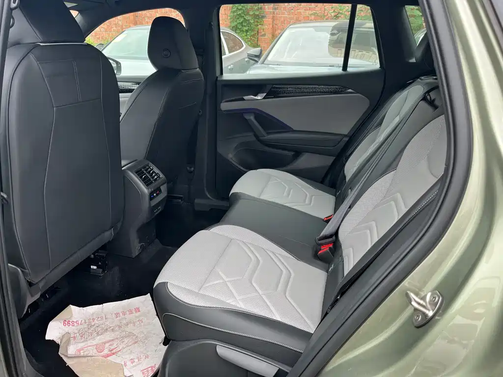 Volkswagen Tayron L 380TSI AWD Luxury Easy Package 2026 - thumbnail 5