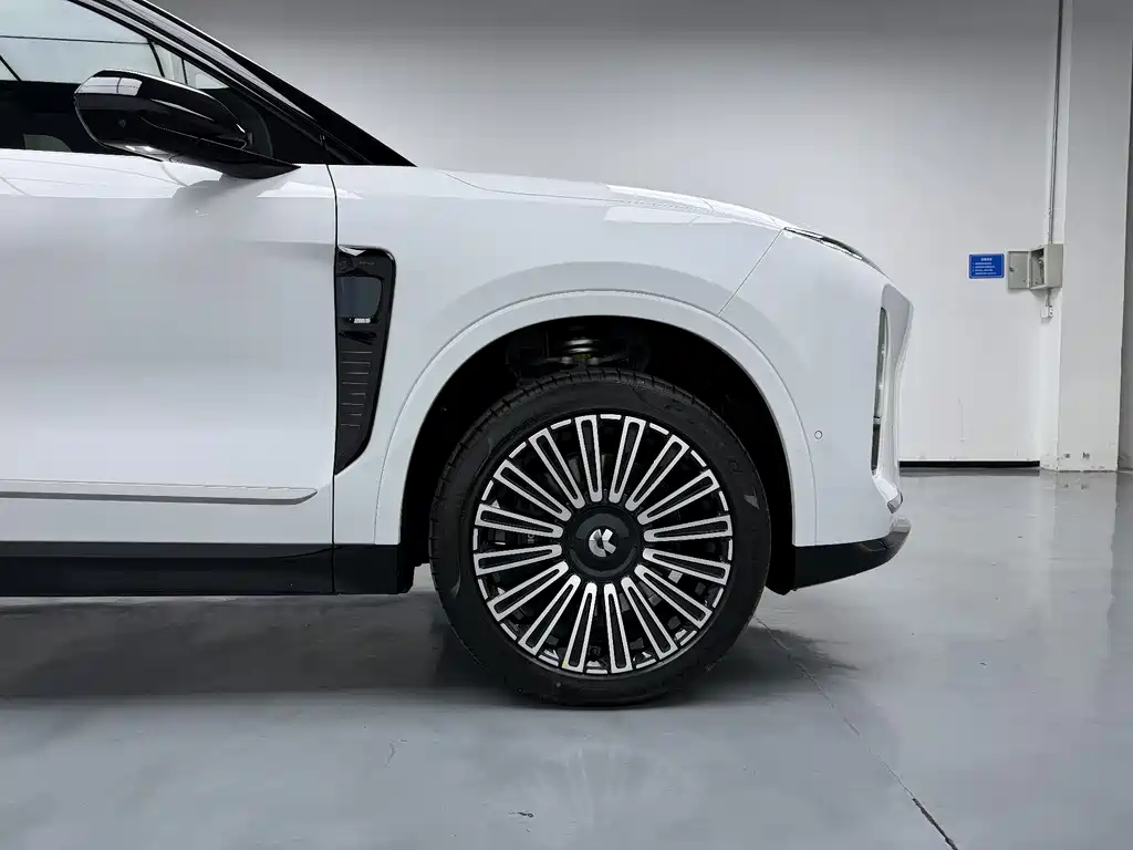 NIO NIO ES8 2026 - thumbnail 4