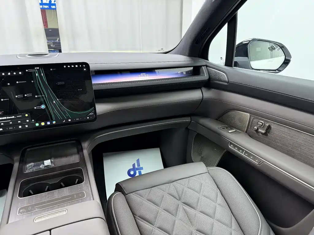 NIO NIO ES8 2026 - thumbnail 9