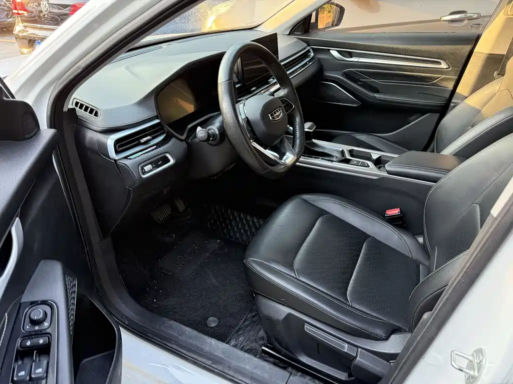 Geely Auto Geely Emgrand 2022 4th Generation 1.5L CVT Luxury 2021 - thumbnail 7