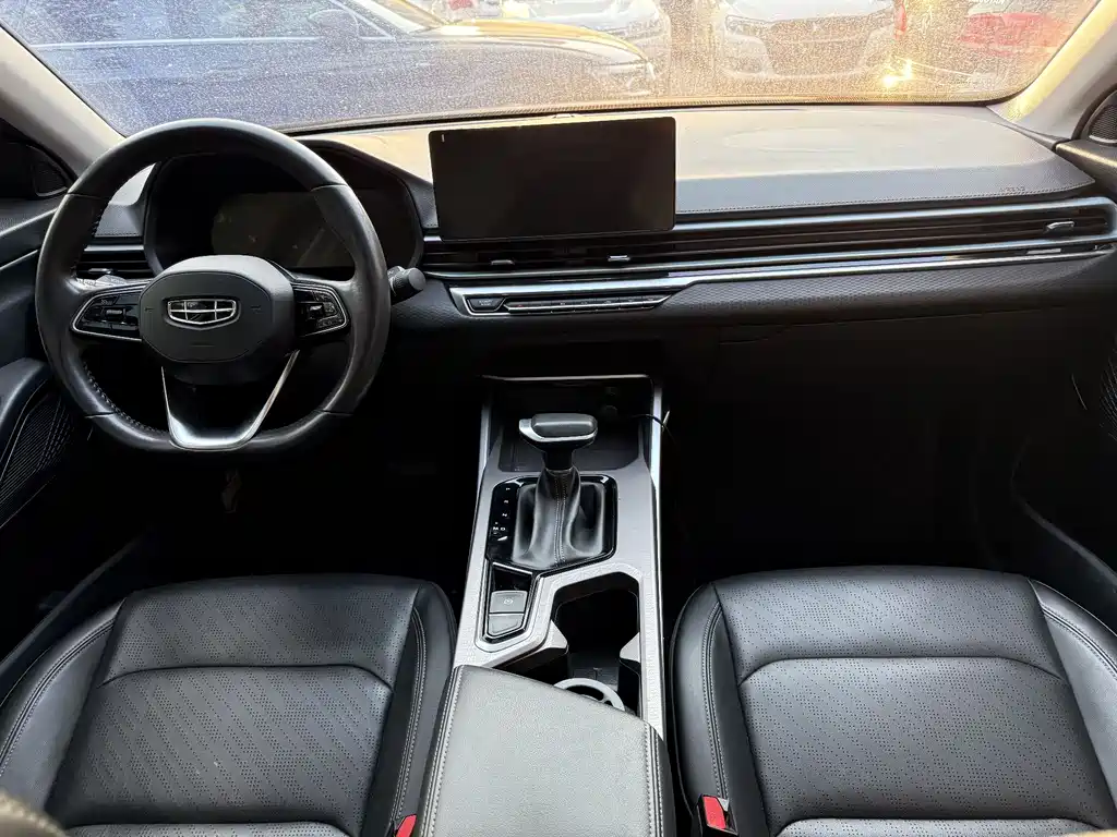 Geely Auto Geely Emgrand 2022 4th Generation 1.5L CVT Luxury 2021 - thumbnail 11