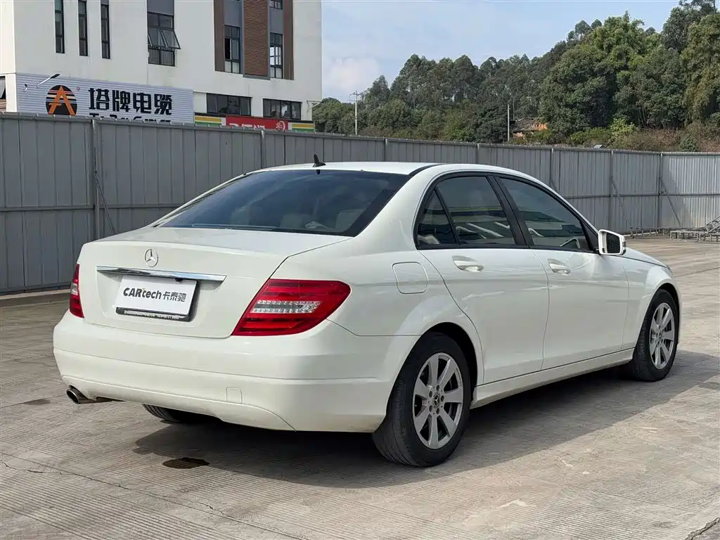 Mercedes-Benz Mercedes-Benz C-Class 2013 C 180 CGI Classic 2012 - thumbnail 22