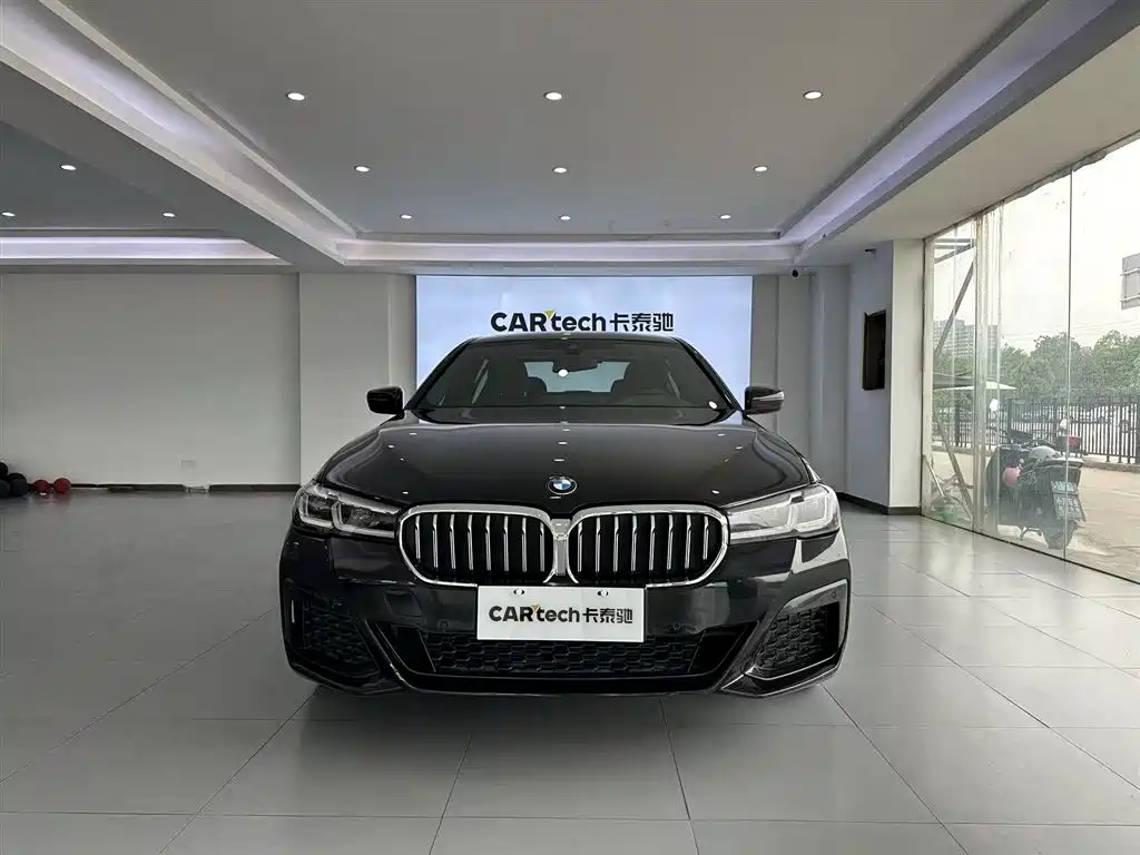BMW BMW 5 Series 2022 525Li M Sport Package 2022 - thumbnail 2