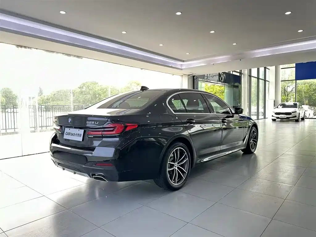 BMW BMW 5 Series 2022 525Li M Sport Package 2022 - thumbnail 4