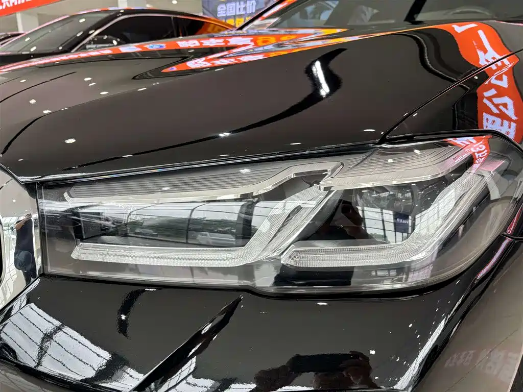 BMW BMW 5 Series 2022 525Li M Sport Package 2022 - thumbnail 6