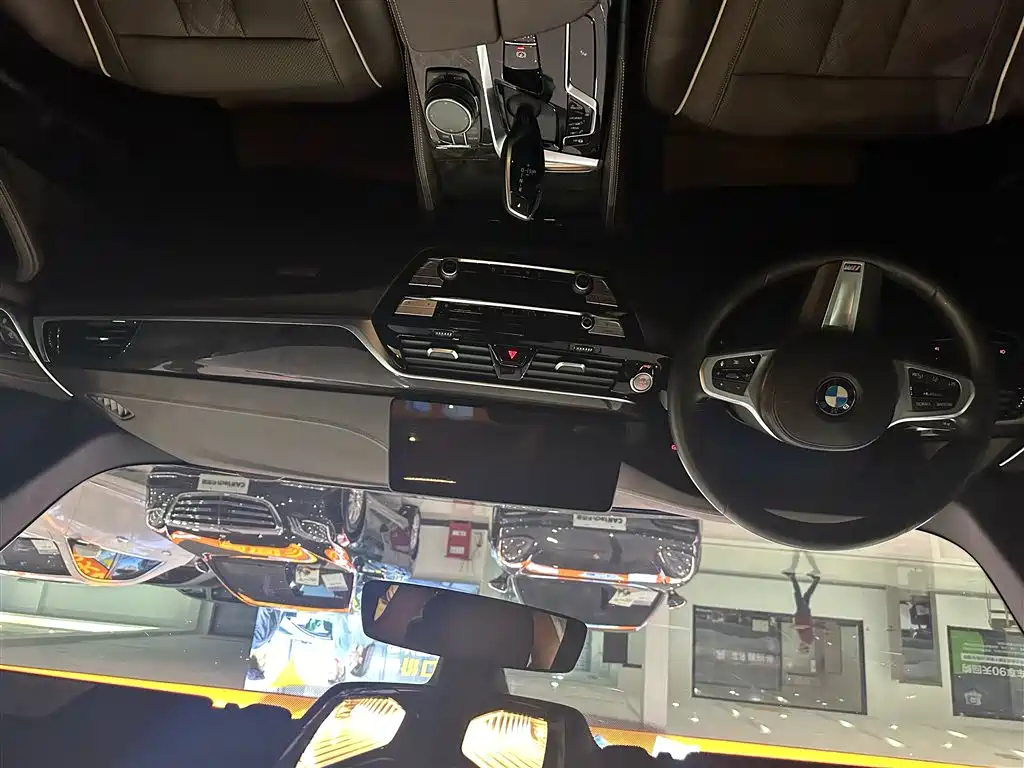 BMW BMW 5 Series 2022 525Li M Sport Package 2022 - thumbnail 15