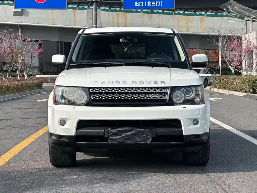 Land Rover Range Rover Sport 2013 3.0 TDV6 Black Label Limited Edition 2013 - thumbnail 2