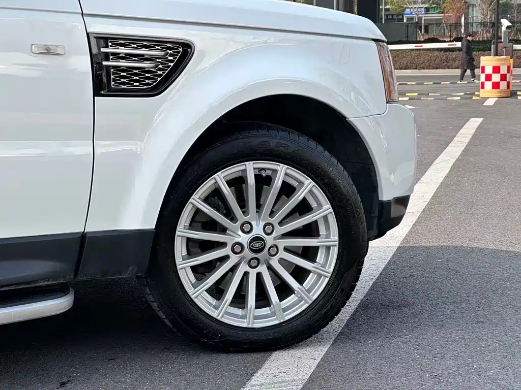 Land Rover Range Rover Sport 2013 3.0 TDV6 Black Label Limited Edition 2013 - thumbnail 11