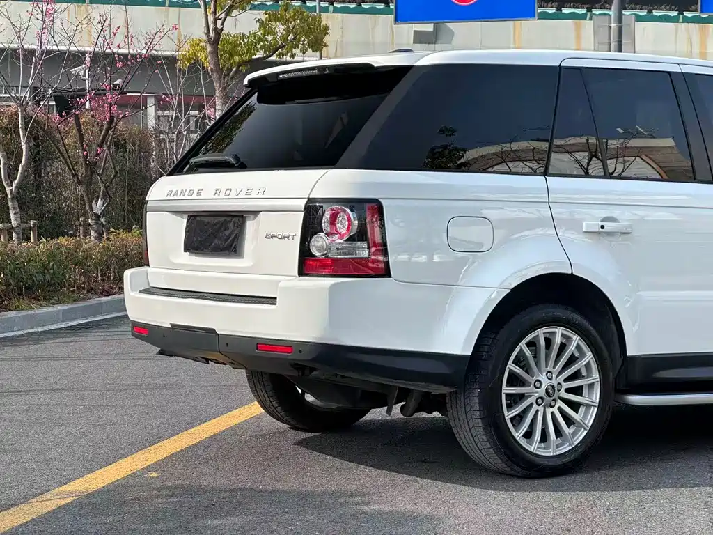 Land Rover Range Rover Sport 2013 3.0 TDV6 Black Label Limited Edition 2013 - thumbnail 12