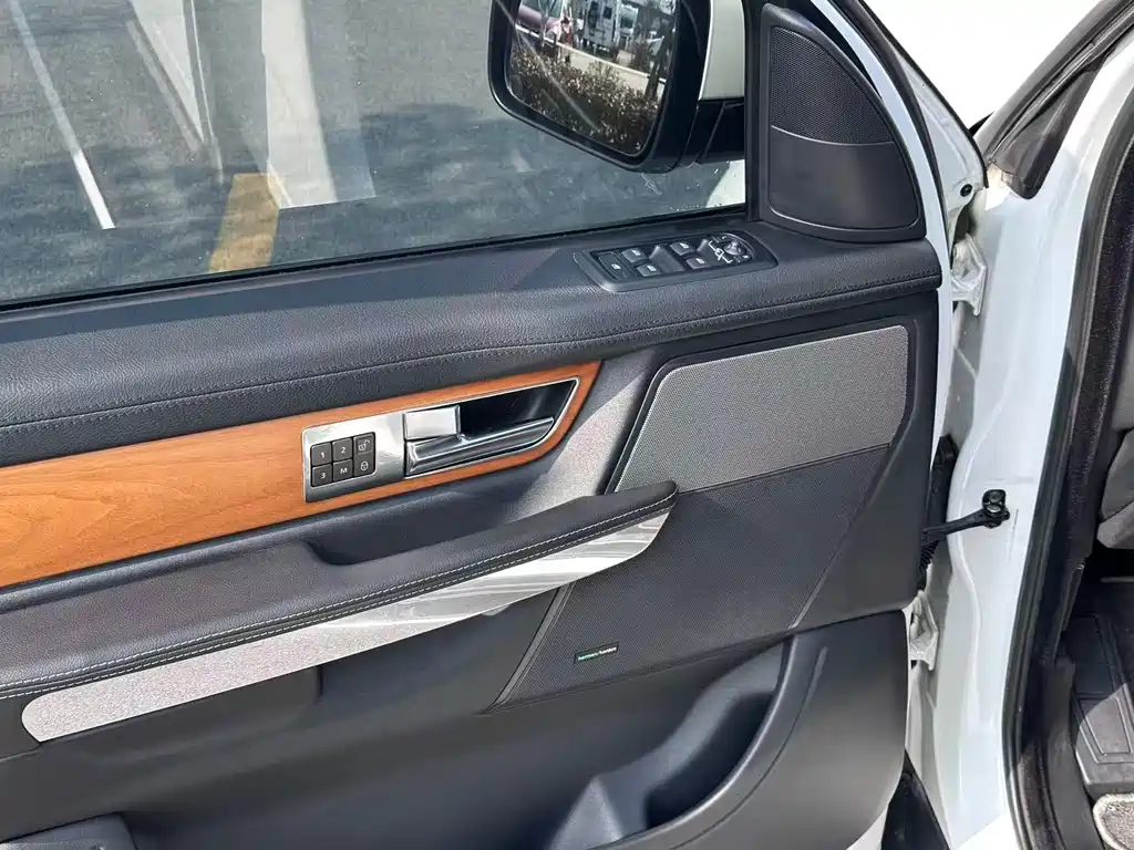 Land Rover Range Rover Sport 2013 3.0 TDV6 Black Label Limited Edition 2013 - thumbnail 18