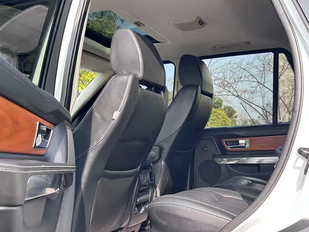 Land Rover Range Rover Sport 2013 3.0 TDV6 Black Label Limited Edition 2013 - thumbnail 27