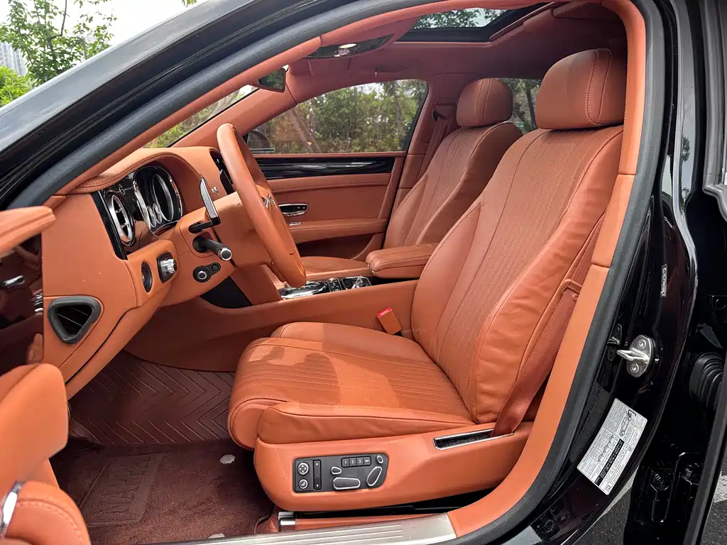 Bentley Bentley Flying Spur 2017 4.0T V8 S Standard Edition 2019 - thumbnail 14