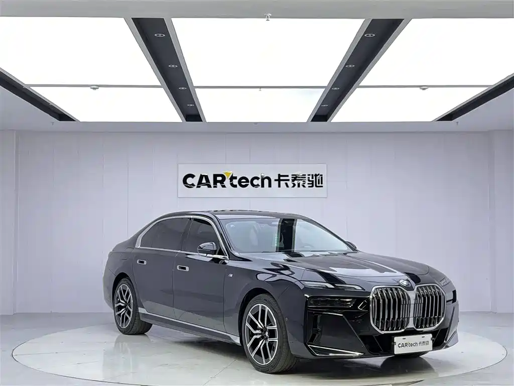 BMW BMW 7 Series 2023 735Li M Sport Package 2023 - thumbnail 2