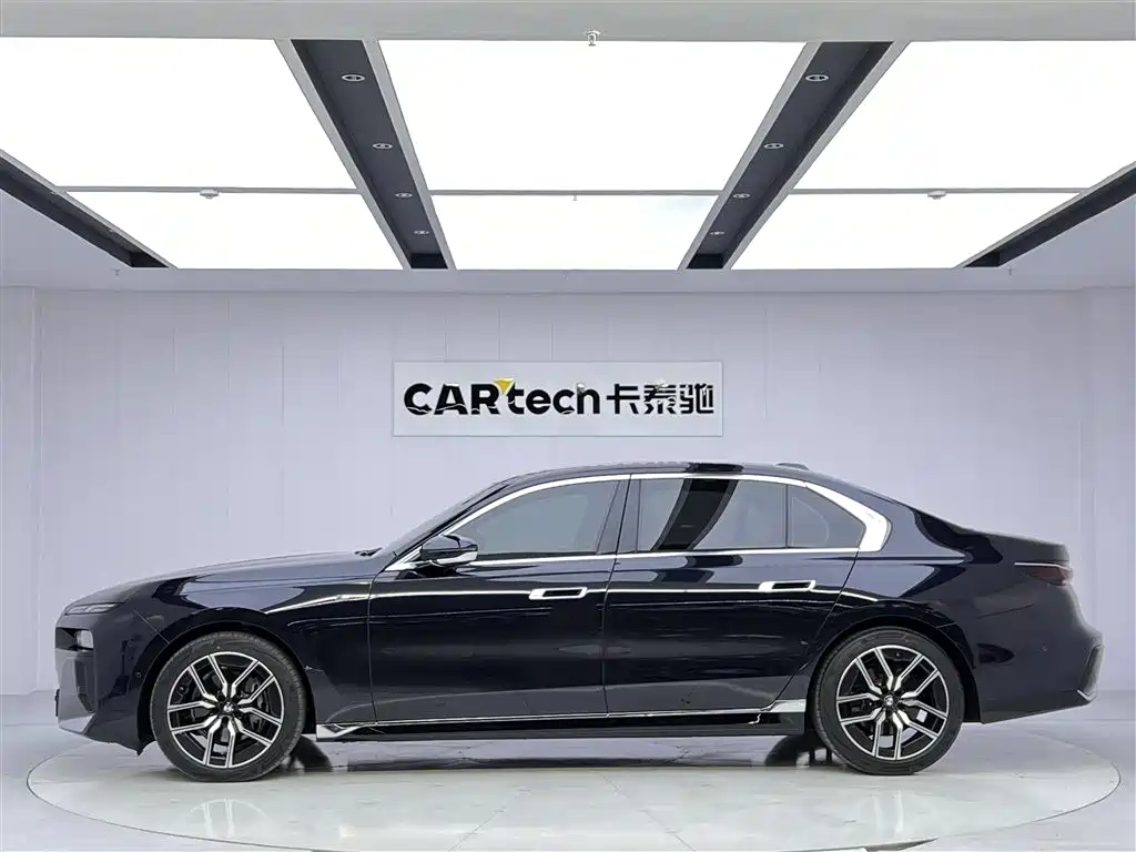 BMW BMW 7 Series 2023 735Li M Sport Package 2023 - thumbnail 6