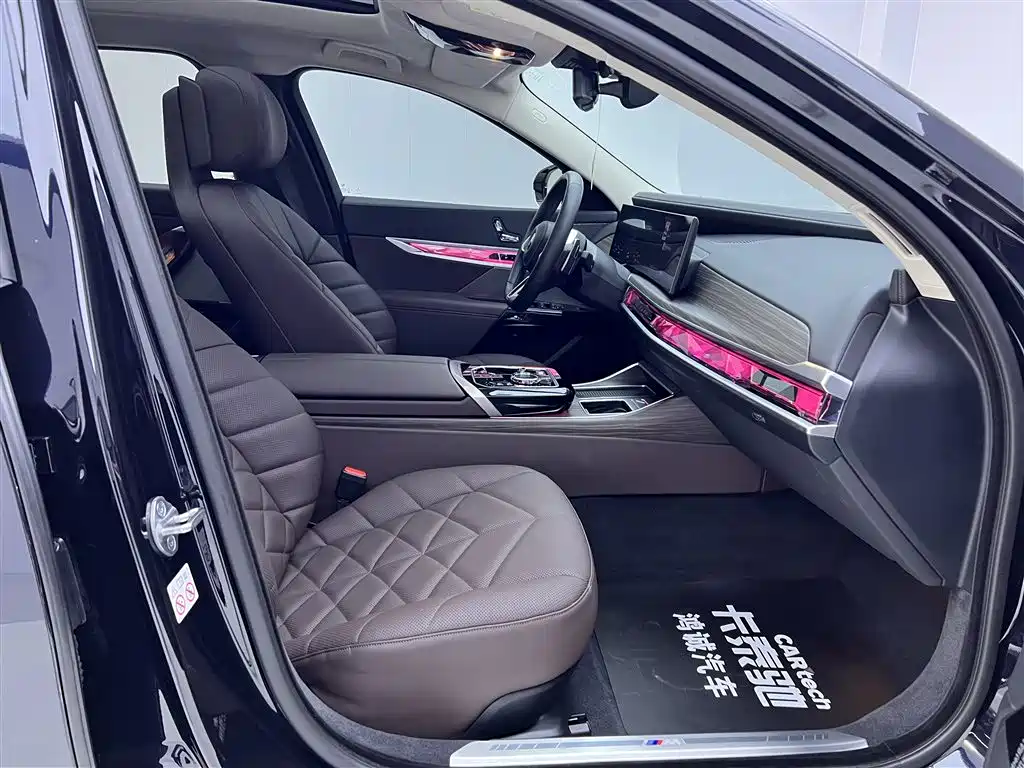 BMW BMW 7 Series 2023 735Li M Sport Package 2023 - thumbnail 24