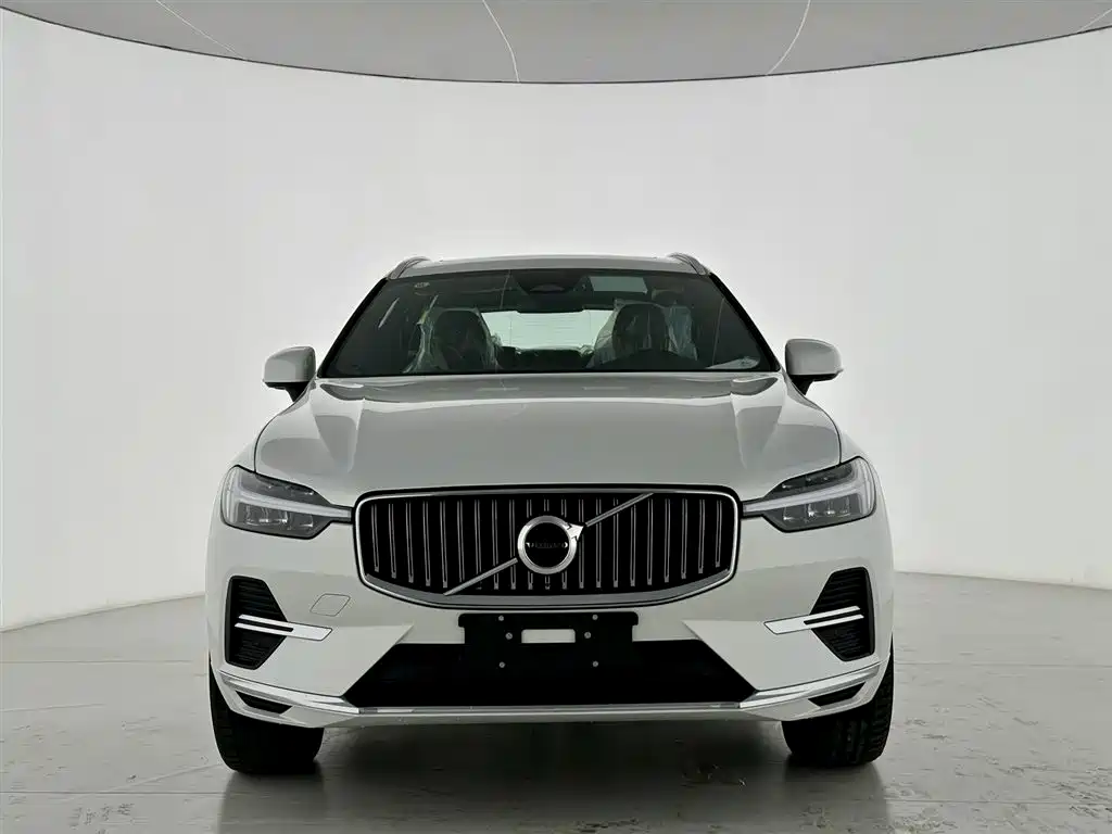 Volvo Volvo XC60 2024 B5 AWD Inscription 2026 - thumbnail 2