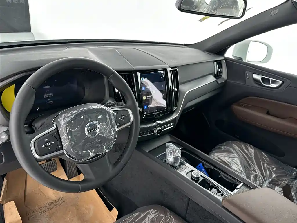 Volvo Volvo XC60 2024 B5 AWD Inscription 2026 - thumbnail 3