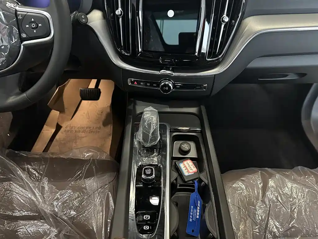 Volvo Volvo XC60 2024 B5 AWD Inscription 2026 - thumbnail 9