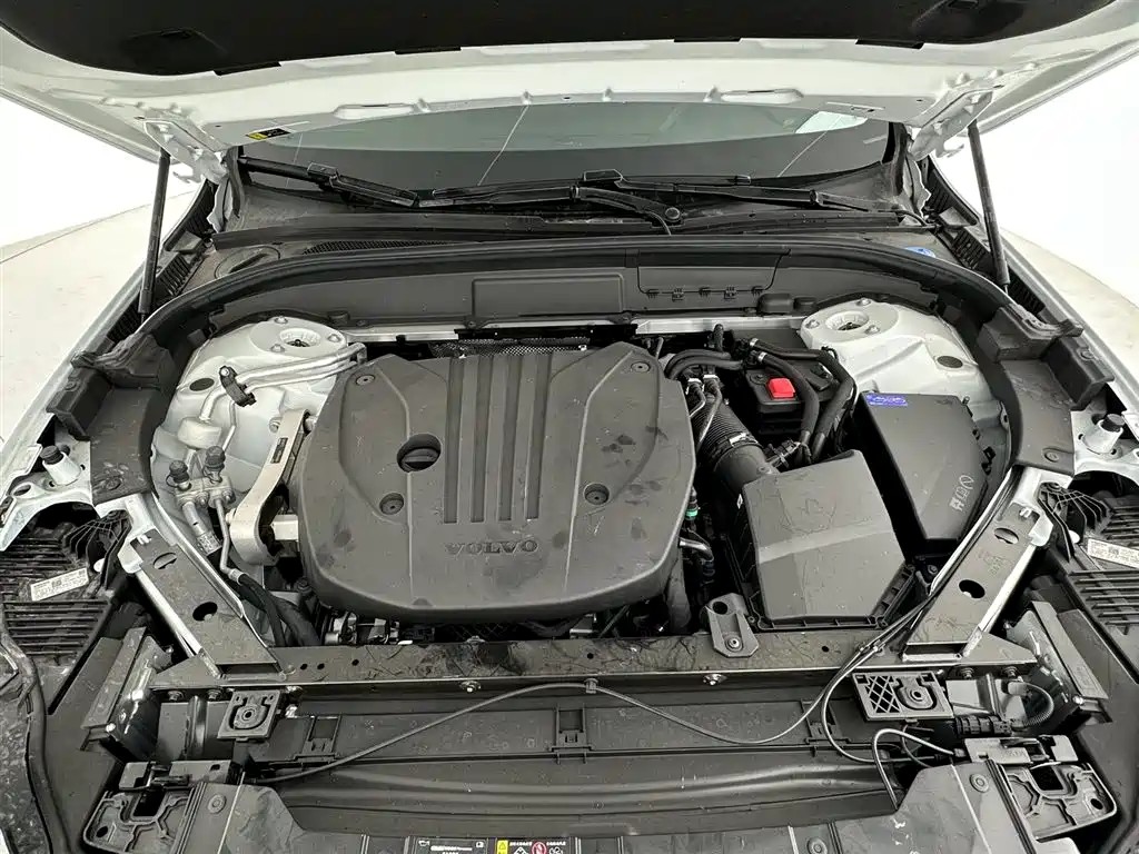 Volvo Volvo XC60 2024 B5 AWD Inscription 2026 - thumbnail 14