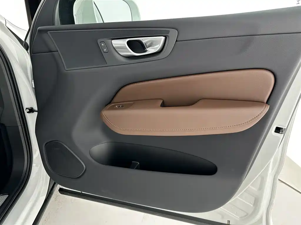 Volvo Volvo XC60 2024 B5 AWD Inscription 2026 - thumbnail 22