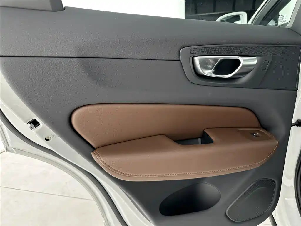 Volvo Volvo XC60 2024 B5 AWD Inscription 2026 - thumbnail 26