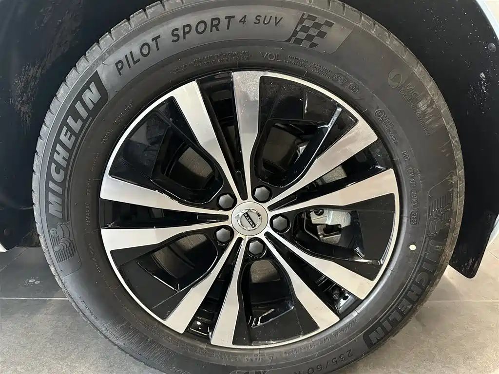 Volvo Volvo XC60 2024 B5 AWD Inscription 2026 - thumbnail 27