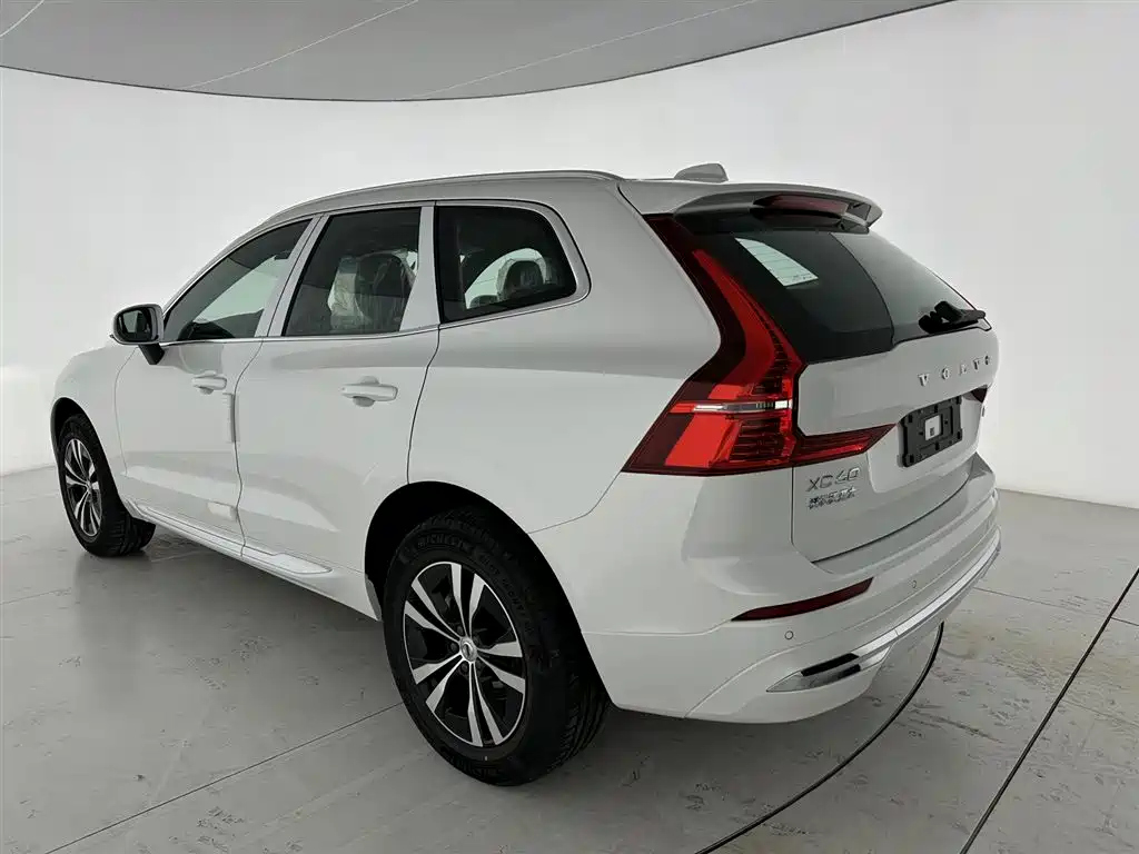 Volvo Volvo XC60 2024 B5 AWD Inscription 2026 - thumbnail 28