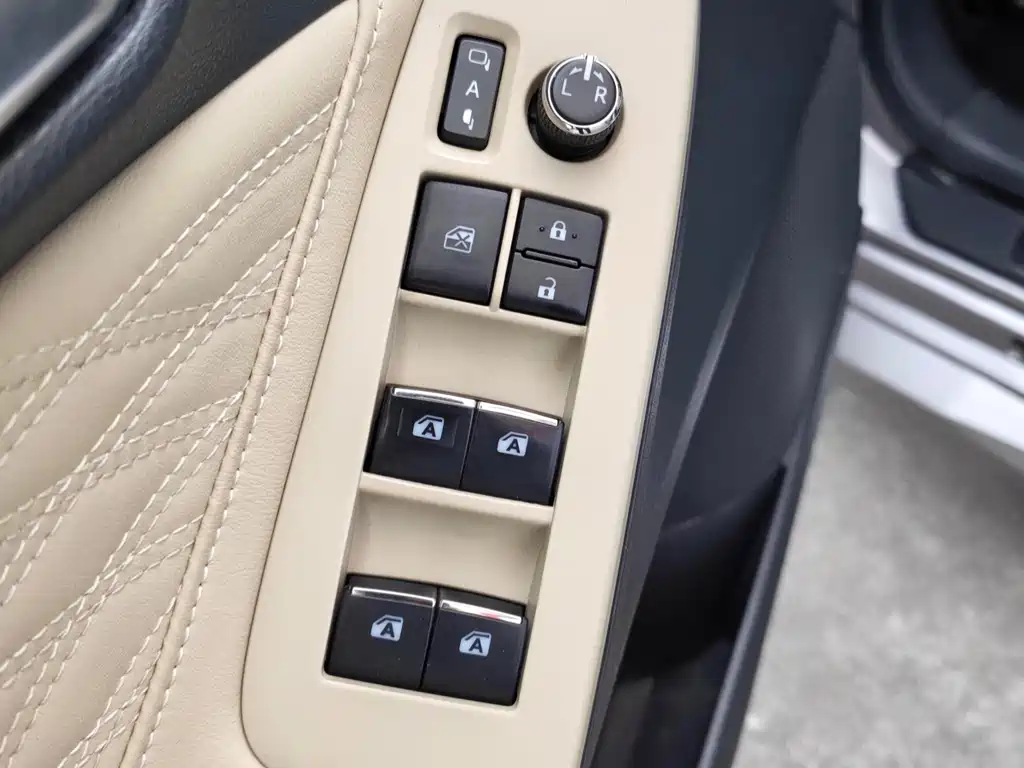 Toyota Avalon 2019 2.5L Touring Premium Edition China V 2020 - thumbnail 13