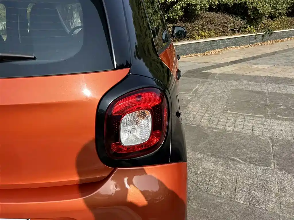 smart smart forfour 2016 1.0L 52 kW Passion Edition 2018 - thumbnail 6