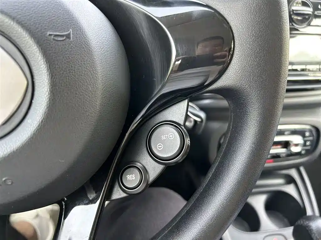 smart smart forfour 2016 1.0L 52 kW Passion Edition 2018 - thumbnail 22