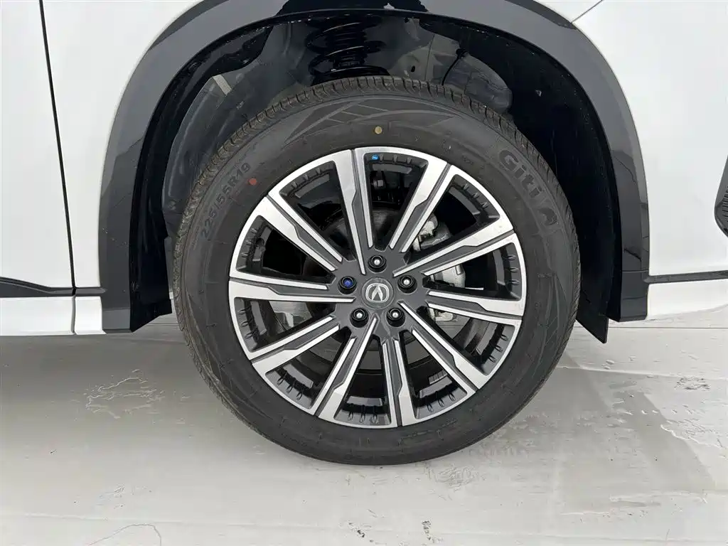 Changan Changan CS75 PLUS 2025 3rd Generation Champion Edition 1.5T Jinghang 2026 - thumbnail 7