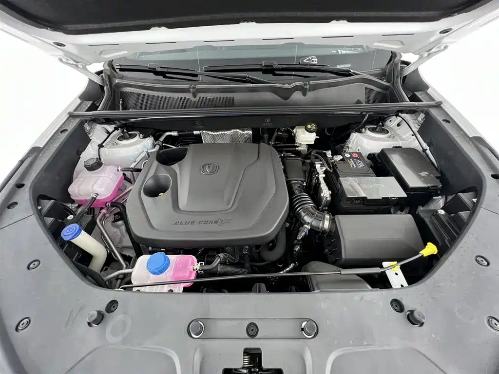 Changan Changan CS75 PLUS 2025 3rd Generation Champion Edition 1.5T Jinghang 2026 - thumbnail 8