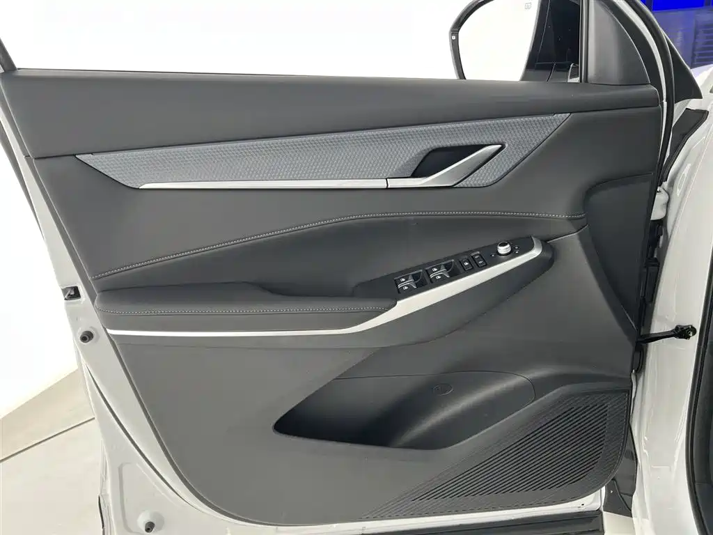 Changan Changan CS75 PLUS 2025 3rd Generation Champion Edition 1.5T Jinghang 2026 - thumbnail 12