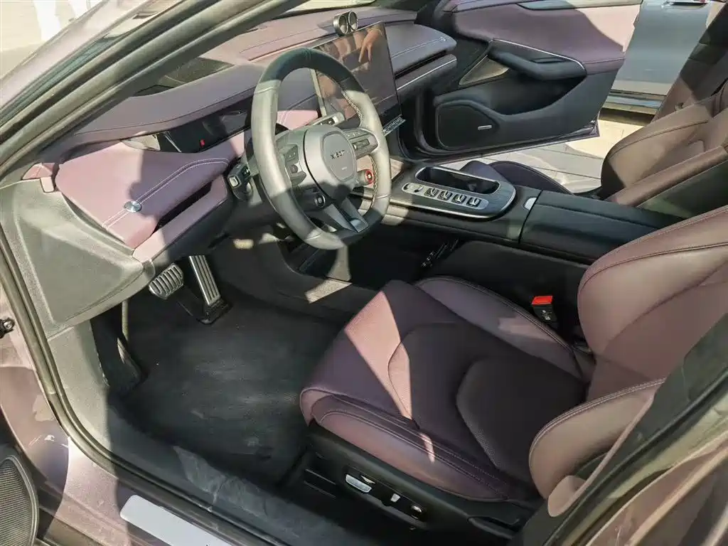 Xiaomi Auto Xiaomi SU7 2024 AWD Ultra-Long Range Advanced Intelligent Driving Max Edition 2025 - thumbnail 5