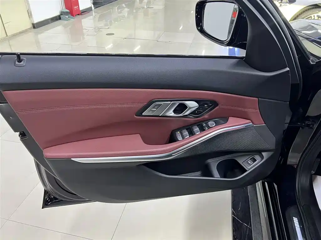 BMW BMW 3 Series 2022 Facelift 325Li M Sport Package 2022 - thumbnail 10