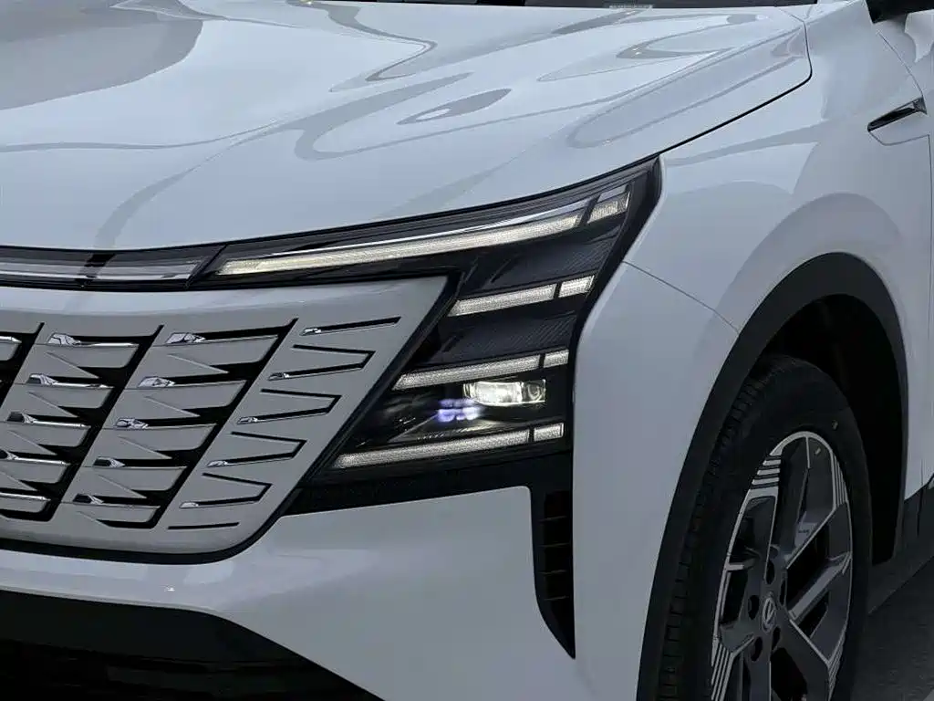 Changan Changan CS75PLUS 2025 4th Generation 1.5T New Blue Whale Smart Joy Edition 2026 - thumbnail 10