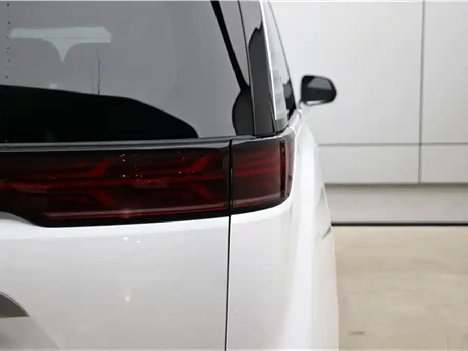 Denza Denza D9 2024 DM-i 980 AWD Flagship 2024 - thumbnail 5