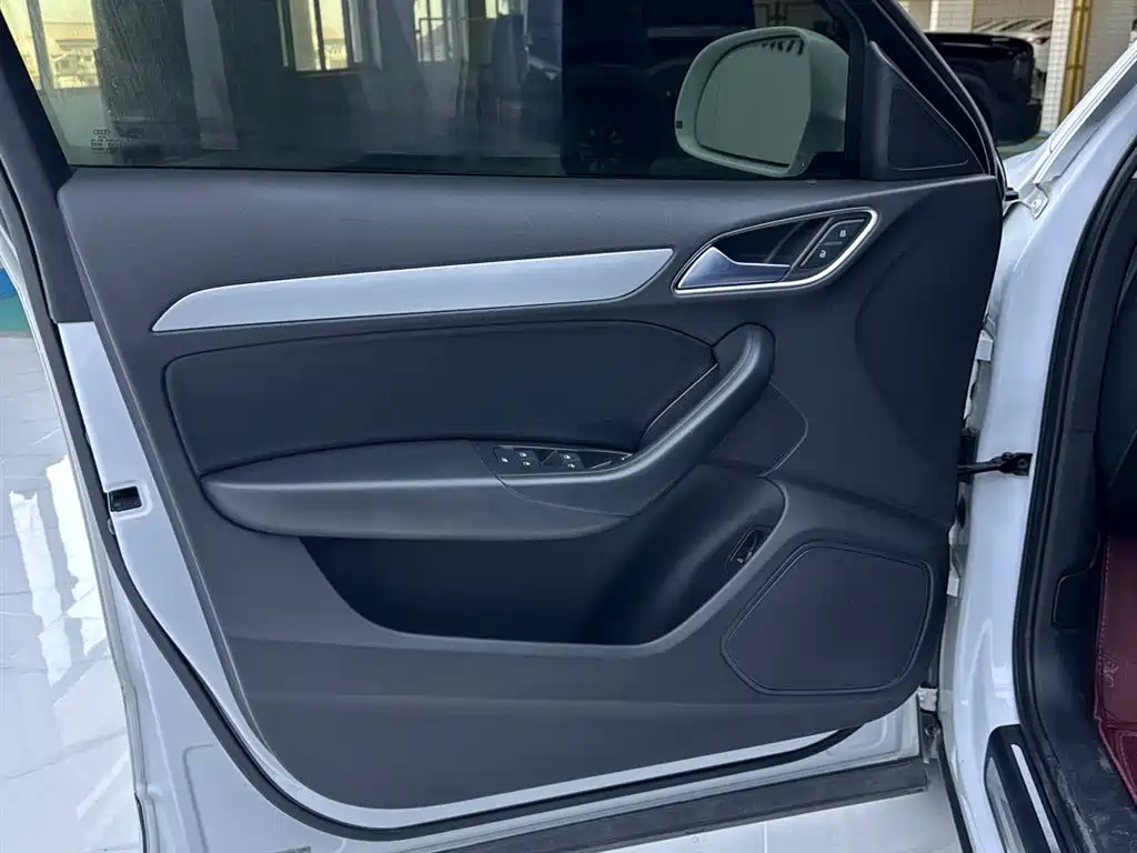 Audi Audi Q3 2018 30 TFSI Fashion Edition 2019 - thumbnail 16