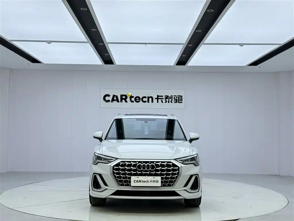 Audi Audi Q3 2024 35 TFSI Fashion Dynamic Edition 2023 - thumbnail 3