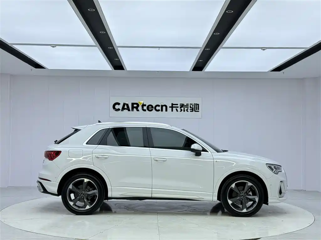 Audi Audi Q3 2024 35 TFSI Fashion Dynamic Edition 2023 - thumbnail 4