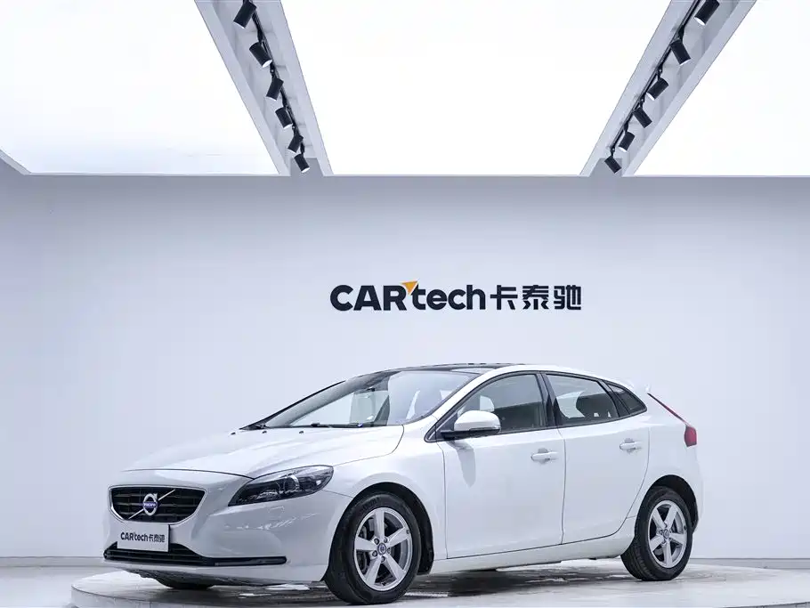 Volvo Volvo V40 2016 T3 2016