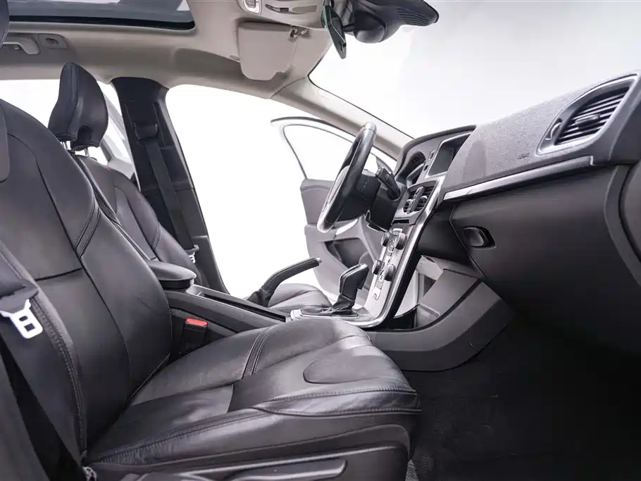 Volvo Volvo V40 2016 T3 2016 - thumbnail 20