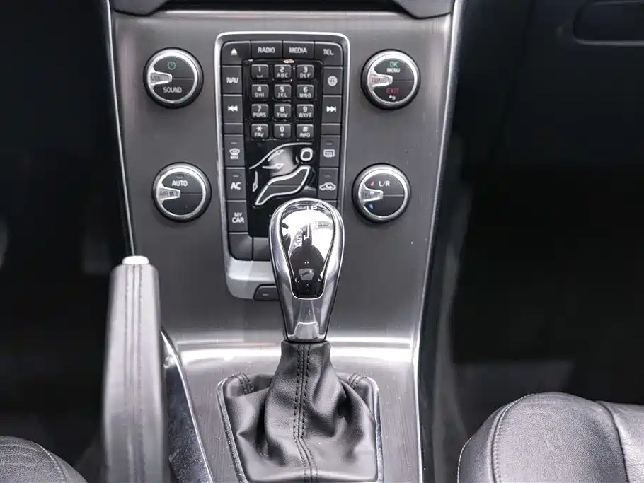 Volvo Volvo V40 2016 T3 2016 - thumbnail 22